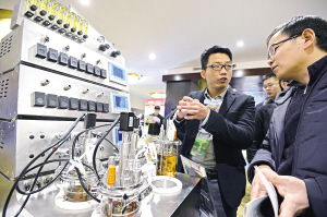 第八屆中國工業生物技術發展高峰論壇在新區隆重舉行，共繪生物技術開發新藍圖